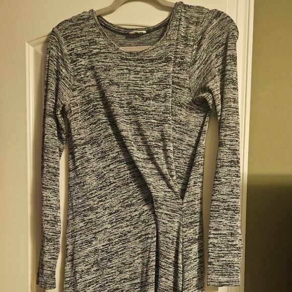 Gather detail dress - Picture 1 of 6